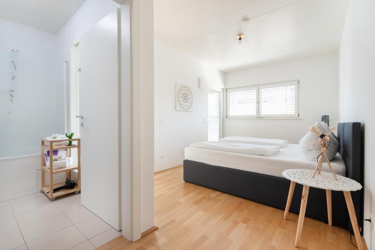 Helles, Neues Dg Apartment Mit Blick Zum Donauturm Βιέννη Εξωτερικό φωτογραφία