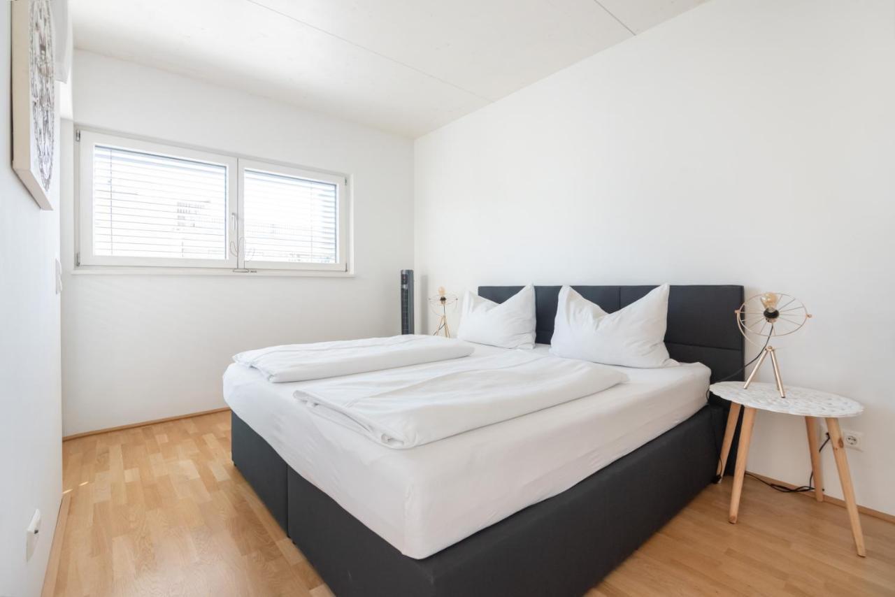 Helles, Neues Dg Apartment Mit Blick Zum Donauturm Βιέννη Εξωτερικό φωτογραφία