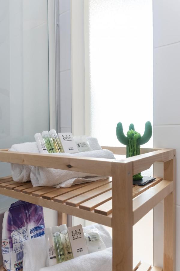 Helles, Neues Dg Apartment Mit Blick Zum Donauturm Βιέννη Εξωτερικό φωτογραφία